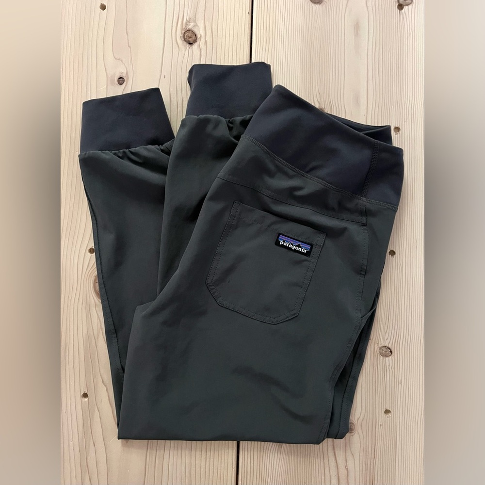 Patagonia Happy Hike size Med